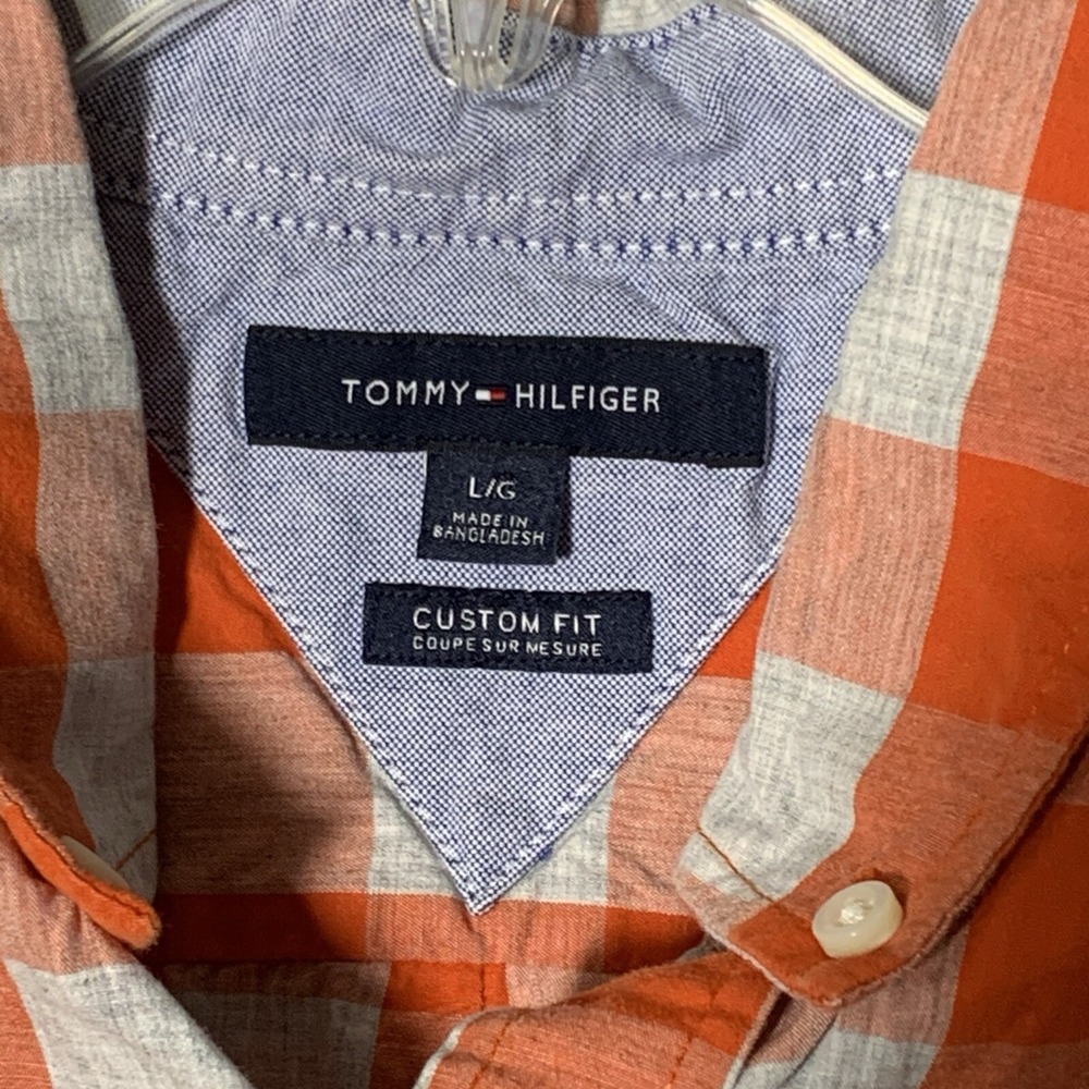 Tommy Hilfiger Dress Shirt Men's Custom Fit Large Button Down Orange Plaid - Picture 2 of 6